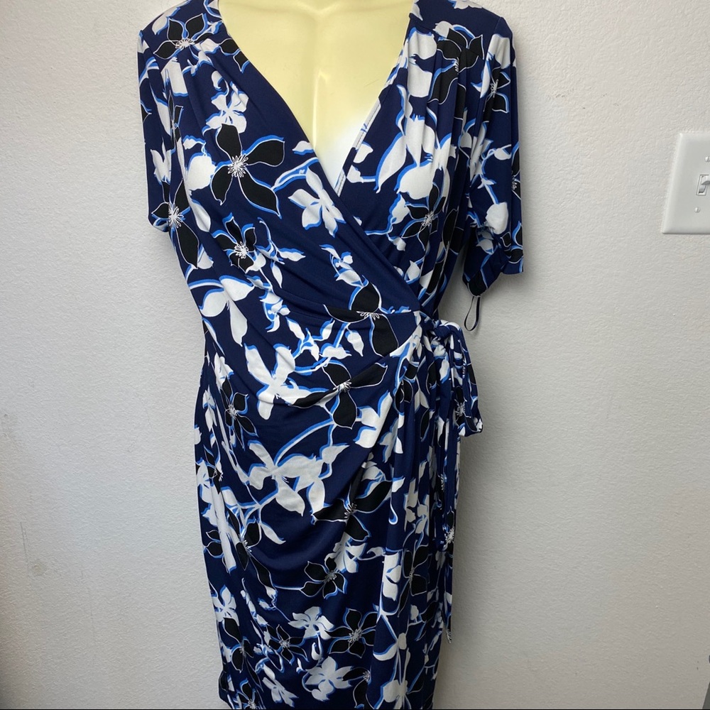 A Pea In The Pod Floral Pattern Dress